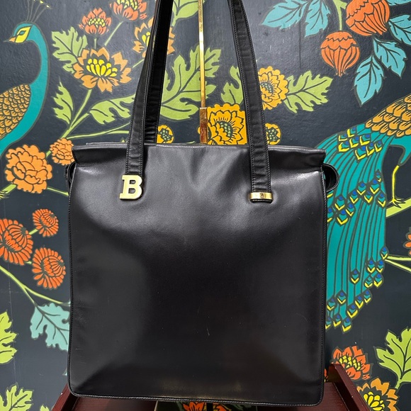 Bally Vintage Italian Calfskin Tote with Gold B Hardware – Made in Italy 86–90 - Picture 3 of 12